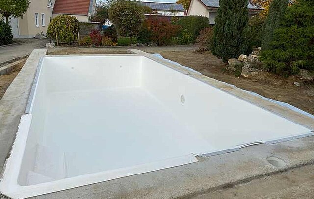 Abdichtungen für Schwimmpools, Flachdächer im Allgäu